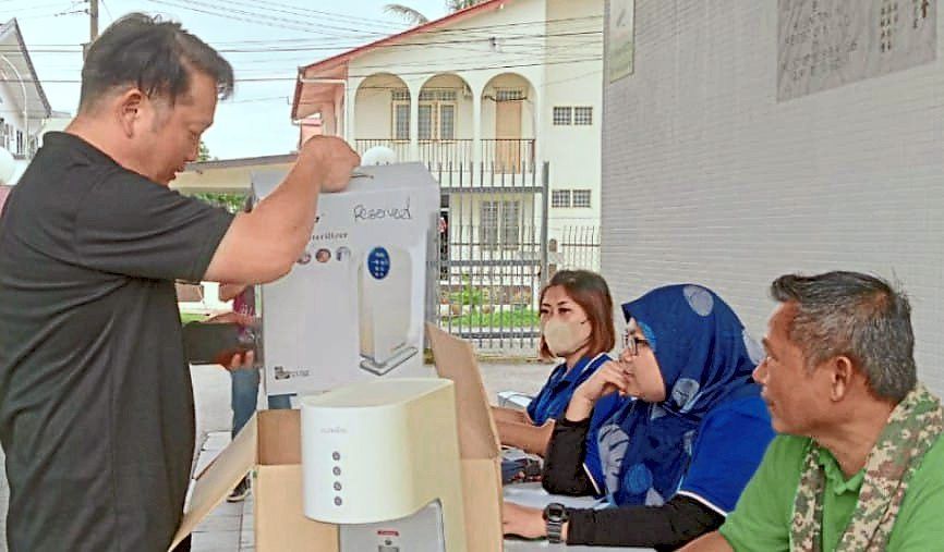 A coffee maker was sent to the ewaste collection campaign.